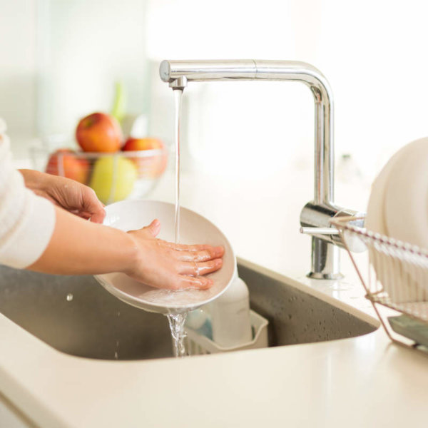 Handwas of vaatwasser: wat is nou écht duurzamer?